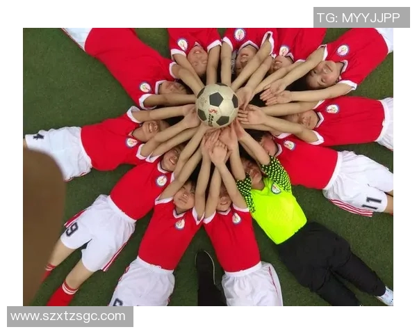 足球传奇再聚首 助力公益慈善赛旧将重温绿茵岁月